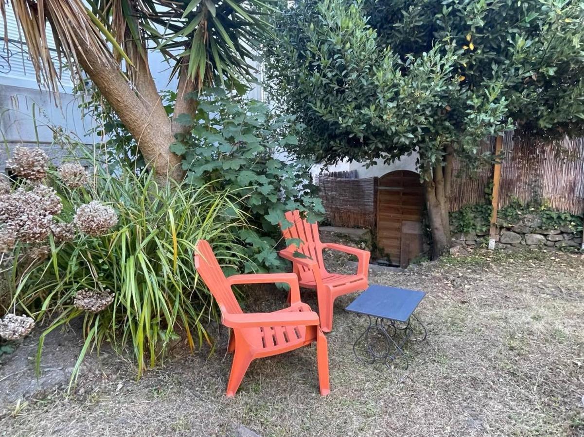 Le Patio, Coeur De Ville Avec Garage Et Jardin Vannes Luaran gambar