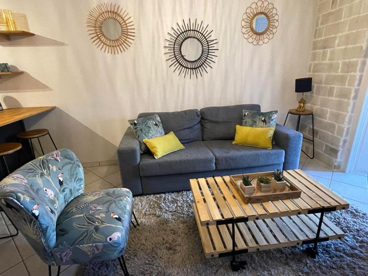 Le Patio, Coeur De Ville Avec Garage Et Jardin Vannes Luaran gambar