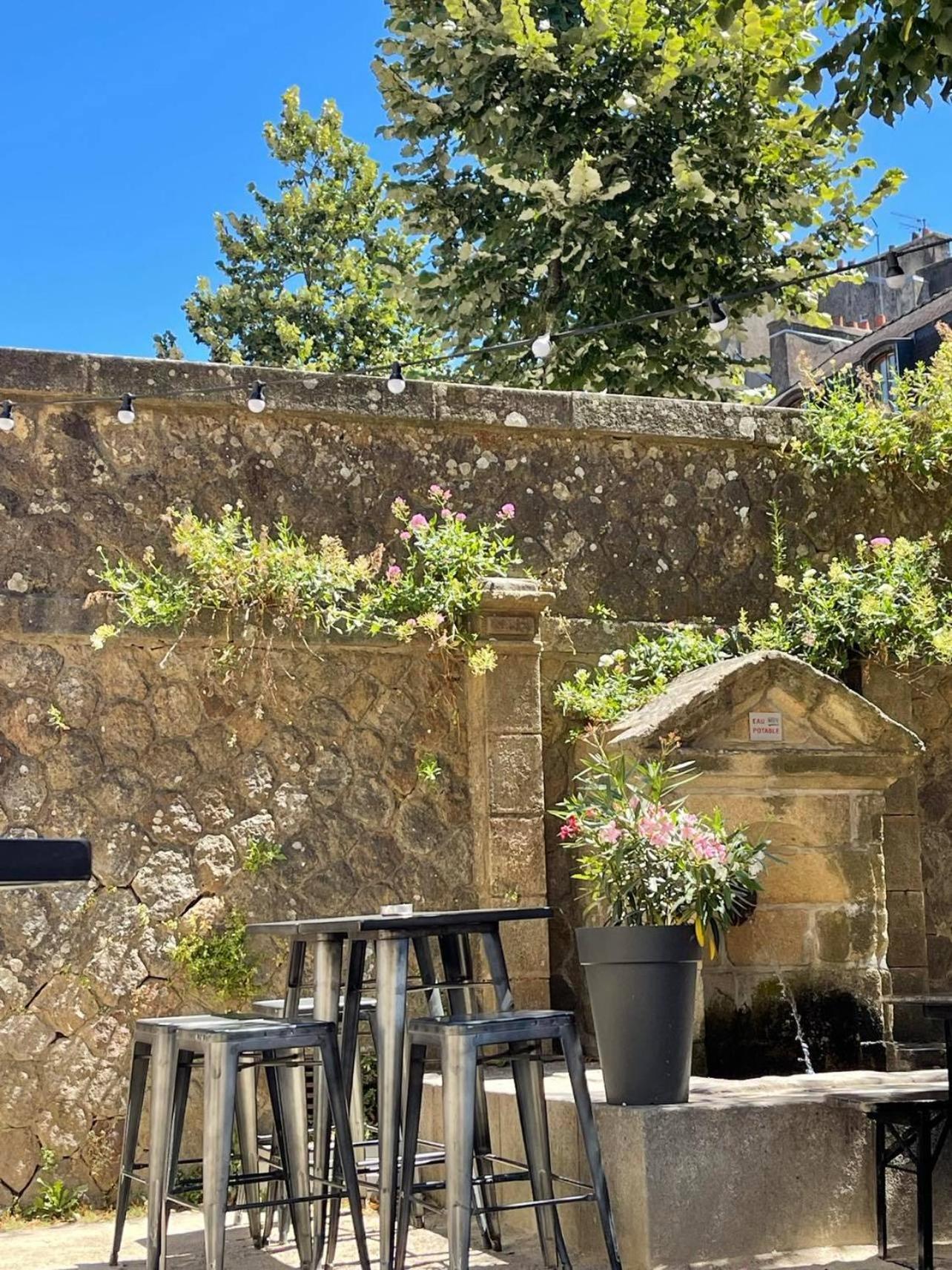 Le Patio, Coeur De Ville Avec Garage Et Jardin Vannes Luaran gambar